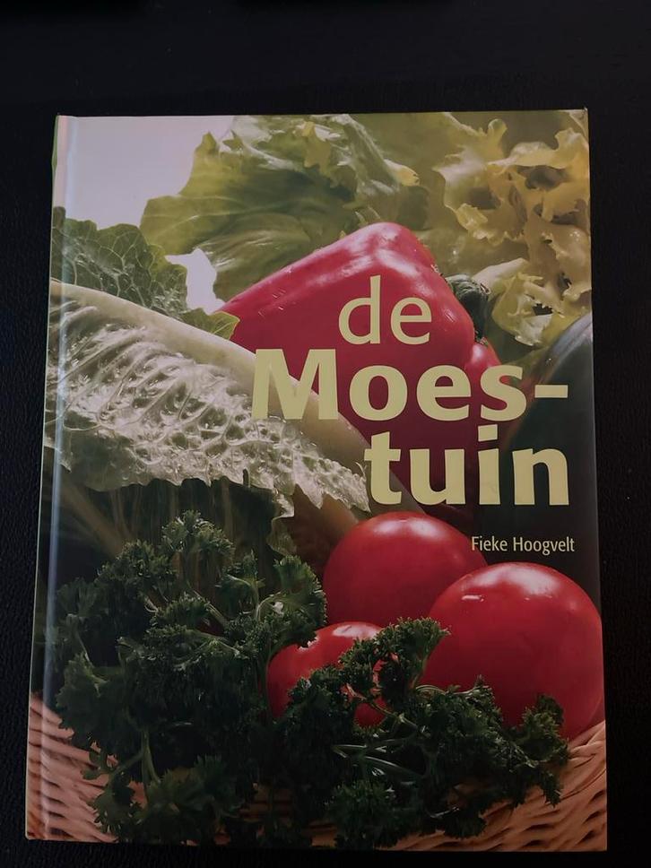 De Moestuin - Fieke Hoogvelt, Boeken, Wonen en Tuinieren, Gelezen, Moestuin, Ophalen of Verzenden