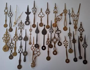 Lot wijzers in 1 koop. beschikbaar voor biedingen