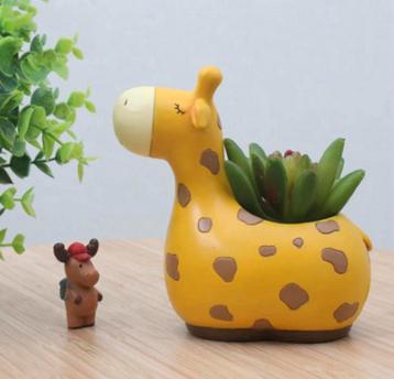 Giraffe Bloempot – Decoratieve Hars Plantenpot beschikbaar voor biedingen