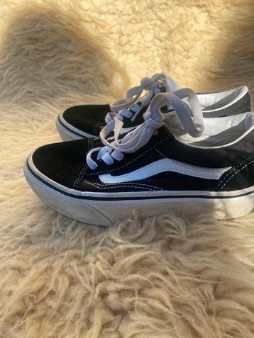 Vams old skool unisex zwart/wit maat 31 beschikbaar voor biedingen