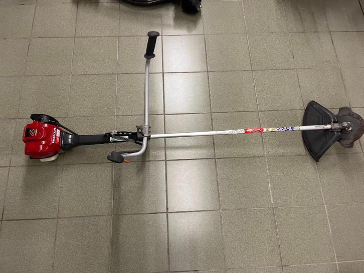 Honda bosmaaier, Tuin en Terras, Bosmaaiers, Gebruikt, Benzine, 30 tot 50 cm, Ophalen