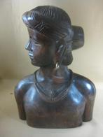 Hard houten beeld man met pijp gemerkt, Antiek en Kunst, Ophalen of Verzenden