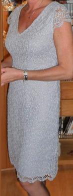 Steps jurk, lichtgrijs kant, maat 36/38, Kleding | Dames, Jurken, Ophalen of Verzenden, Knielengte, Steps, Maat 36 (S)