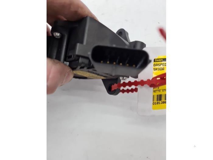 Gaspedaal van een Skoda Fabia, Auto-onderdelen, Interieur en Bekleding, Skoda, Gebruikt, 3 maanden garantie