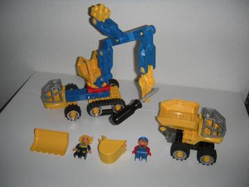 Duplo Toolo kraanwagen op rupsbanden + kiepwagen + extra beschikbaar voor biedingen