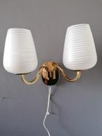 Vintage Wandlamp Messing met Glazen Kapjes, Ophalen of Verzenden, Gebruikt, Glas, Vintage