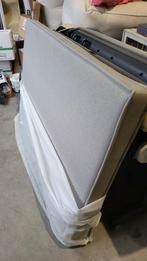 Bed Achterwand grijs, Ophalen, Nieuw, Tweepersoons