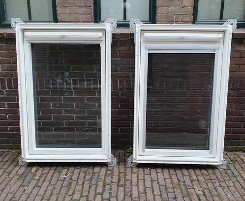 Velux GGU M06, Doe-het-zelf en Verbouw, Kozijnen en Schuifpuien, Gebruikt, Raamkozijn, Kunststof, 75 tot 150 cm, 75 tot 150 cm