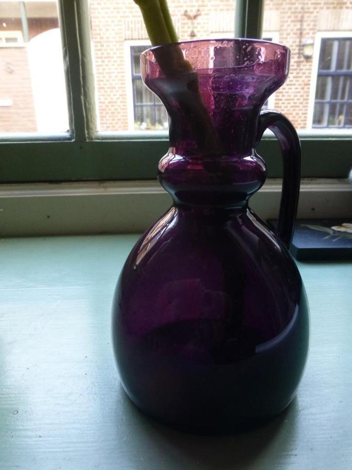Floris Meydam - Royal Leerdam -Etruska Vaas Paars 15 cm hoog, Antiek en Kunst, Antiek | Glas en Kristal, Ophalen of Verzenden