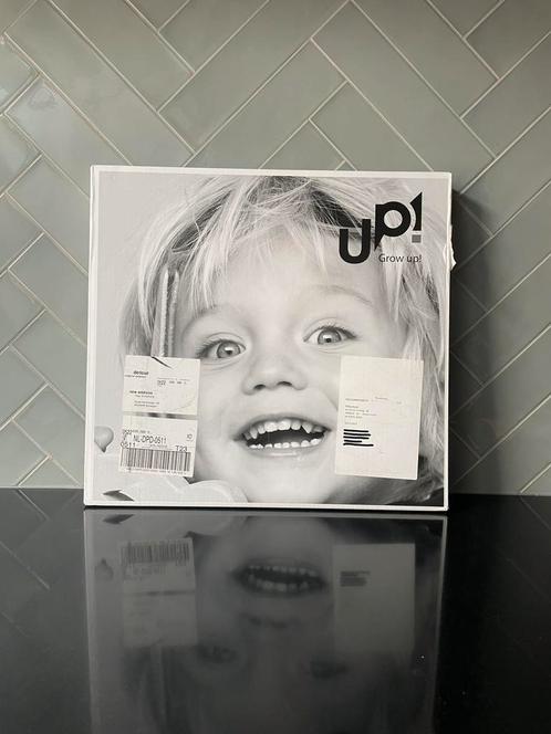 Kidsmill Up! Eetblad van hout zwart nieuw in doos, Kinderen en Baby's, Kinderstoelen, Zo goed als nieuw, Meegroeistoel, Ophalen of Verzenden