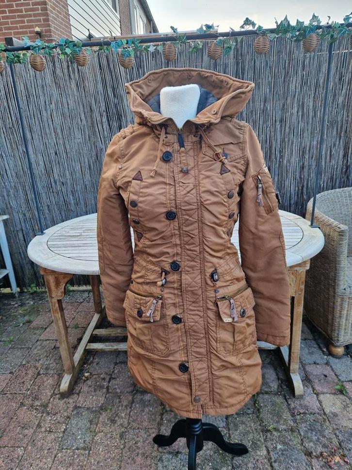 Gave jas van het merk Khujo, Kleding | Dames, Jassen | Winter, Zo goed als nieuw, Maat 38/40 (M), Bruin, Ophalen of Verzenden