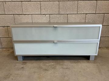 Z.G.A.N. Van Aldenkamp Design TELEVISIEMEUBEL met 2 kleppen beschikbaar voor biedingen
