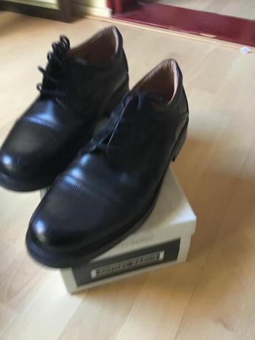 2 paar zwarte heren schoenen maat 45 beschikbaar voor biedingen