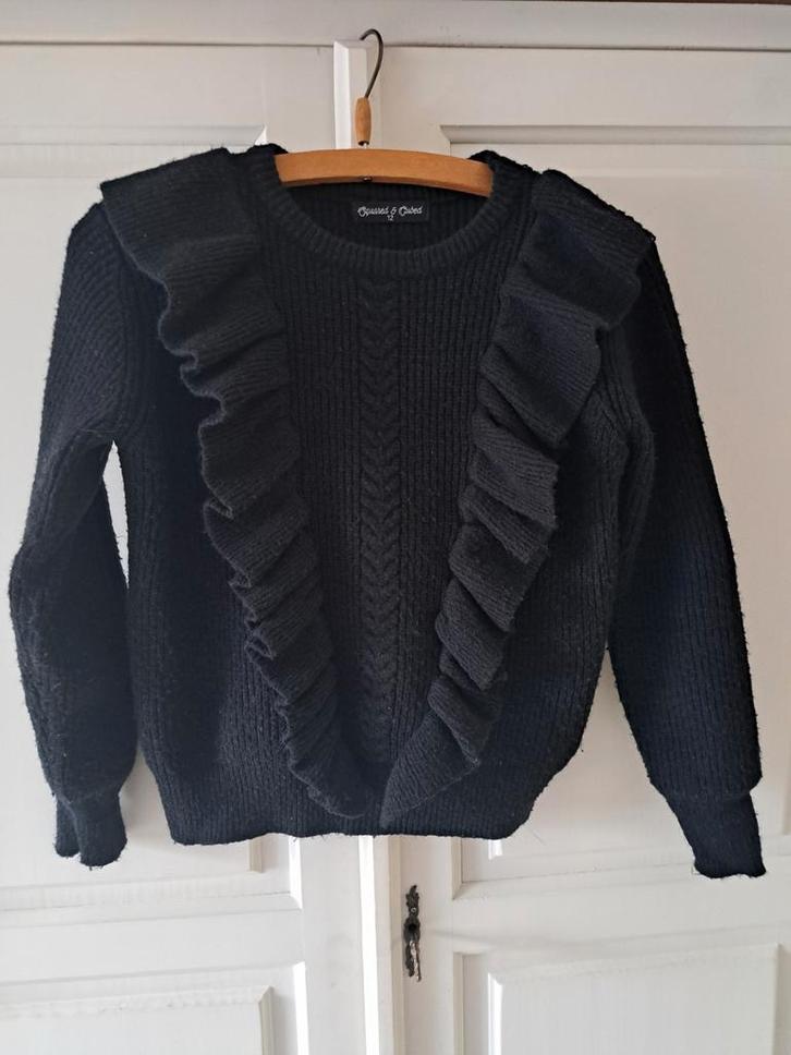 Truitje met werkje en ruffles (Squared & Cubed), Kinderen en Baby's, Kinderkleding | Maat 164, Gebruikt, Meisje, Trui of Vest