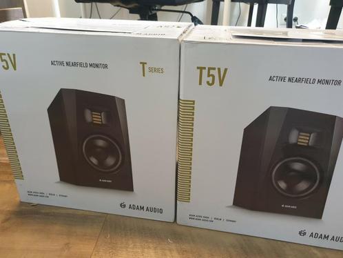 Adam audio monitor 2 stuks met stander van innox, Audio, Tv en Foto, Luidsprekers, Ophalen