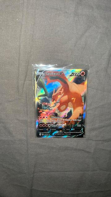 Charizard v #154 alt art (moet weg!) beschikbaar voor biedingen