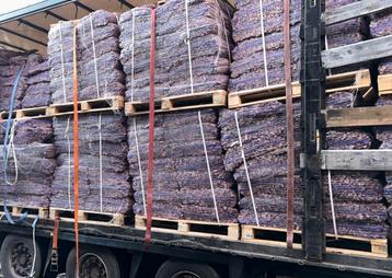 Aanmaakhout 3kg of 6 kg PRIJS (per vrachtwagen of pallet) beschikbaar voor biedingen