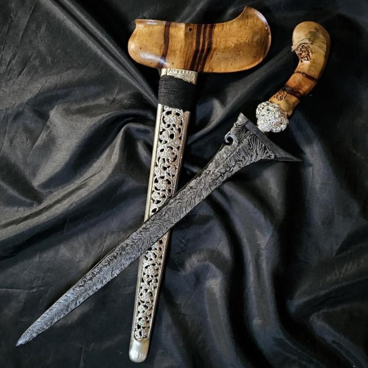 Keris Laler Mengeng Lar Gangsir Pendok Krawangan kris KNL45, Antiek en Kunst, Kunst | Niet-Westerse kunst, Verzenden