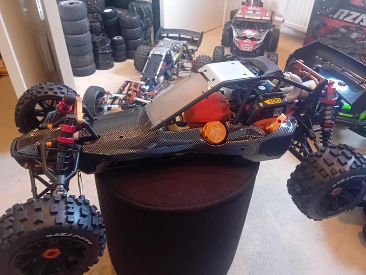 Hpi Baja 5B in nieuwstaat, Hobby en Vrije tijd, Modelbouw | Radiografisch | Auto's, Zo goed als nieuw, Auto offroad, Benzine, Overige schalen