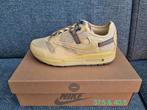 Nike Air Max 1 Travis Scott Cactus Jack Saturn Gold, Kleding | Heren, Schoenen, Overige kleuren, Nike, Nieuw, Ophalen of Verzenden