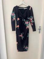 Zo goed als nieuwe zwarte zwangerschapsjurk met bloemen, Ophalen of Verzenden, Zo goed als nieuw, Maat 36 (S), Jurk