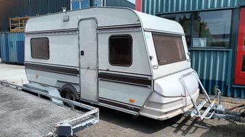 Klassieke caravan Hobby 420 de Luxe in goede staat beschikbaar voor biedingen