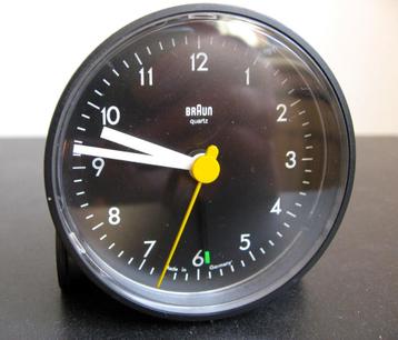 Minimalistische Braun quartz wekker vintage jaren 80 beschikbaar voor biedingen
