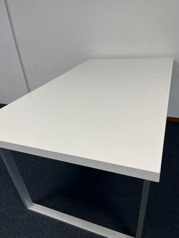 witte eettafel - kantoortafel beschikbaar - 90 bij 160 cm beschikbaar voor biedingen