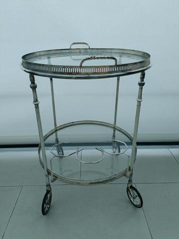 Vintage theetafel, antiek verzilverd trolley, dranken wagen, beschikbaar voor biedingen