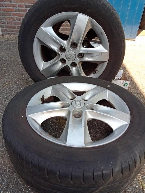 Bandenset Kia Vredestein (zo goed als gratis af te halen), Auto-onderdelen, Banden en Velgen, Band(en), Winterbanden, 16 inch