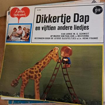 30 lp's met kinderliedjes oa Dikkertje Dap Zip+Zap Annie  beschikbaar voor biedingen