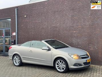 Opel Astra TwinTop 1.8 Cosmo Airco | Leder | PDC | Apk | NL- beschikbaar voor biedingen