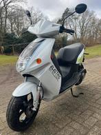 Govecs e scooter, Fietsen en Brommers, Elektrisch, Zo goed als nieuw, Ophalen, Overige merken