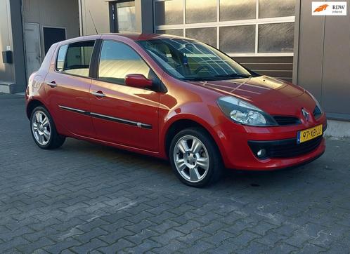 Renault Clio 1.6-16V Team Spirit, Auto's, Renault, Bedrijf, Te koop, Clio, ABS, Airbags, Airconditioning, Boordcomputer, Centrale vergrendeling