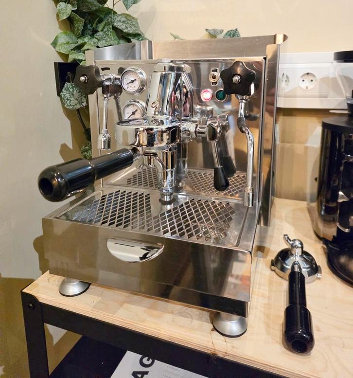 Izzo Alex E61 HX espressomachine, Witgoed en Apparatuur, Koffiezetapparaten, Zo goed als nieuw, Espresso apparaat, 10 kopjes of meer