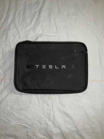 Tesla Trekhaak - Nieuwstaat! beschikbaar voor biedingen