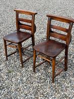 Set oude antieke kerkstoelen, Ophalen