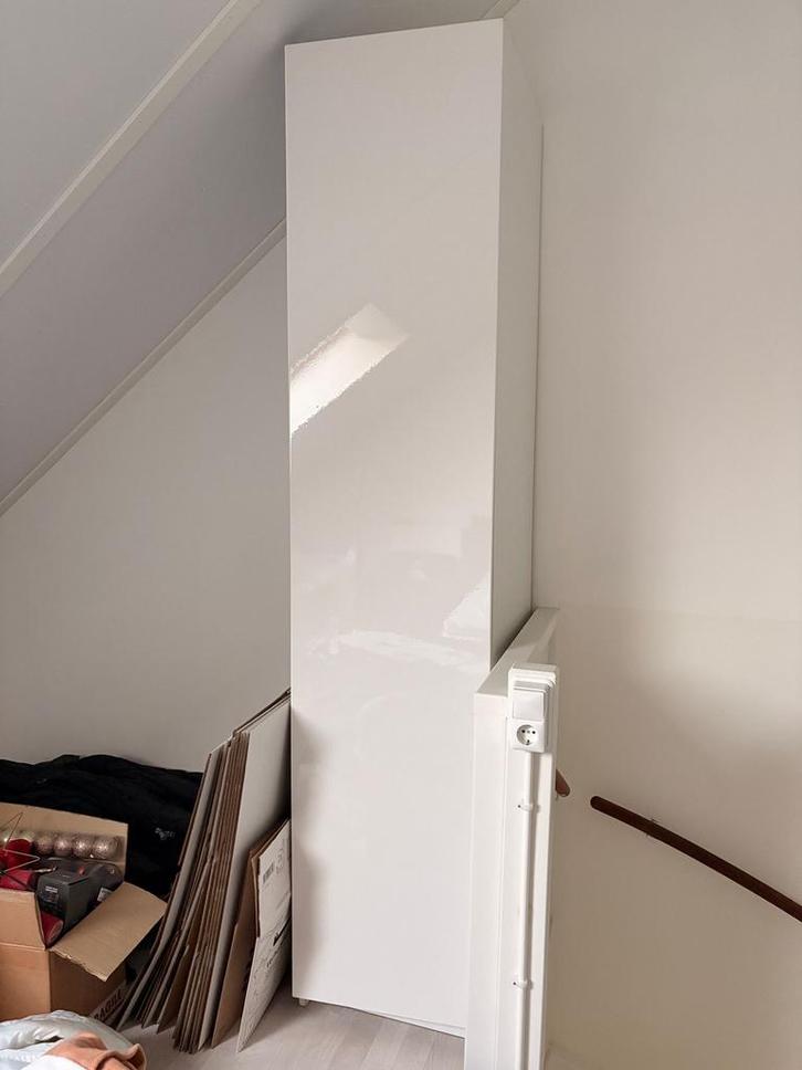 Ikea Pax kast hoogglans wit, Huis en Inrichting, Kasten | Kledingkasten, Zo goed als nieuw, 200 cm of meer, 50 tot 75 cm, Ophalen