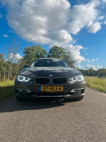 BMW 3-Serie 320ix High Exclusive beschikbaar voor biedingen