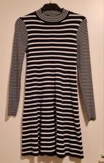 Tommy Hilfiger jurk maat xs valt groter uit, Kleding | Dames, Jurken, Maat 38/40 (M), Blauw, Ophalen of Verzenden, Zo goed als nieuw