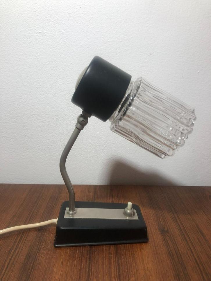 Prachtige jaren 60 tafellampje, (Hala), vintage design, Huis en Inrichting, Lampen | Tafellampen, Zo goed als nieuw, Glas, Metaal