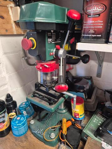 Kolomboormachine, als nieuw beschikbaar voor biedingen