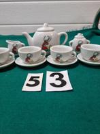 mini servies meisje met hond, Antiek en Kunst, Ophalen of Verzenden