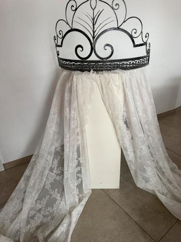 Baby of meisjes kroon met gordijn set beschikbaar voor biedingen