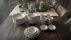 8p 27-delig Bloem servies brocant landelijk sober keramiek, Antiek en Kunst, Antiek | Servies compleet, Ophalen of Verzenden