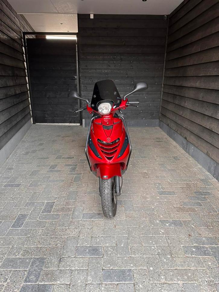 piaggio zip 4t iget 2018, Fietsen en Brommers, Scooters | Piaggio, Zo goed als nieuw, Zip, Maximaal 45 km/u, Benzine, Ophalen