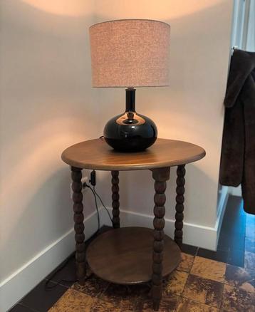 Antieke Houten Bijzettafel beschikbaar voor biedingen