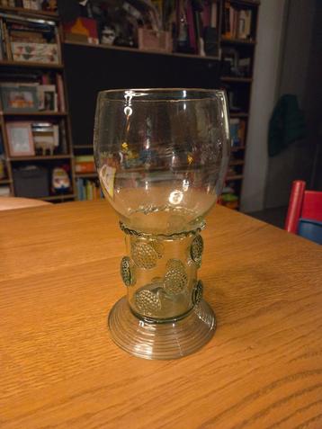 Groene Roemer Six - Replica 17e eeuws glas beschikbaar voor biedingen