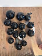 14 Kerstballen zwart, Diversen, Kerst, Ophalen of Verzenden, Zo goed als nieuw