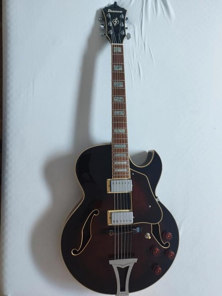 Ibanez ak85-dvs - opbrengst naar goed doel, Muziek en Instrumenten, Snaarinstrumenten | Gitaren | Elektrisch, Gebruikt, Hollow body